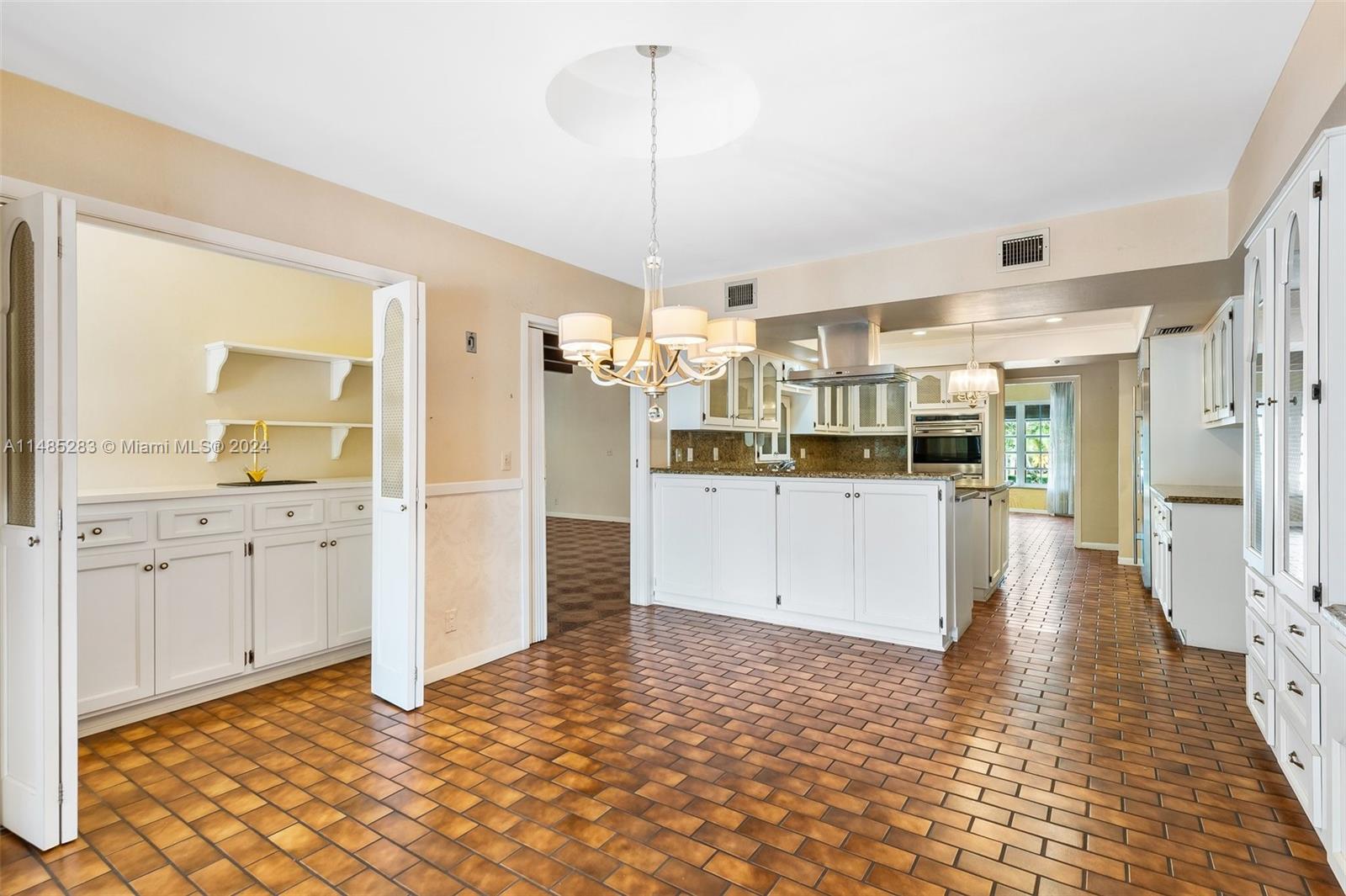 3240 North 36th Street Hollywood, FL 33021 - Photo 10 of 51