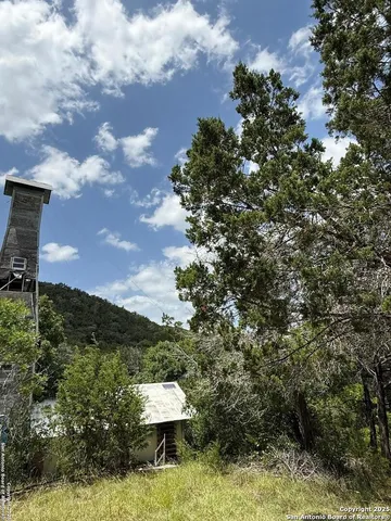 $200,000 | 159 Valley Vista Road, Tarpley, TX 78883