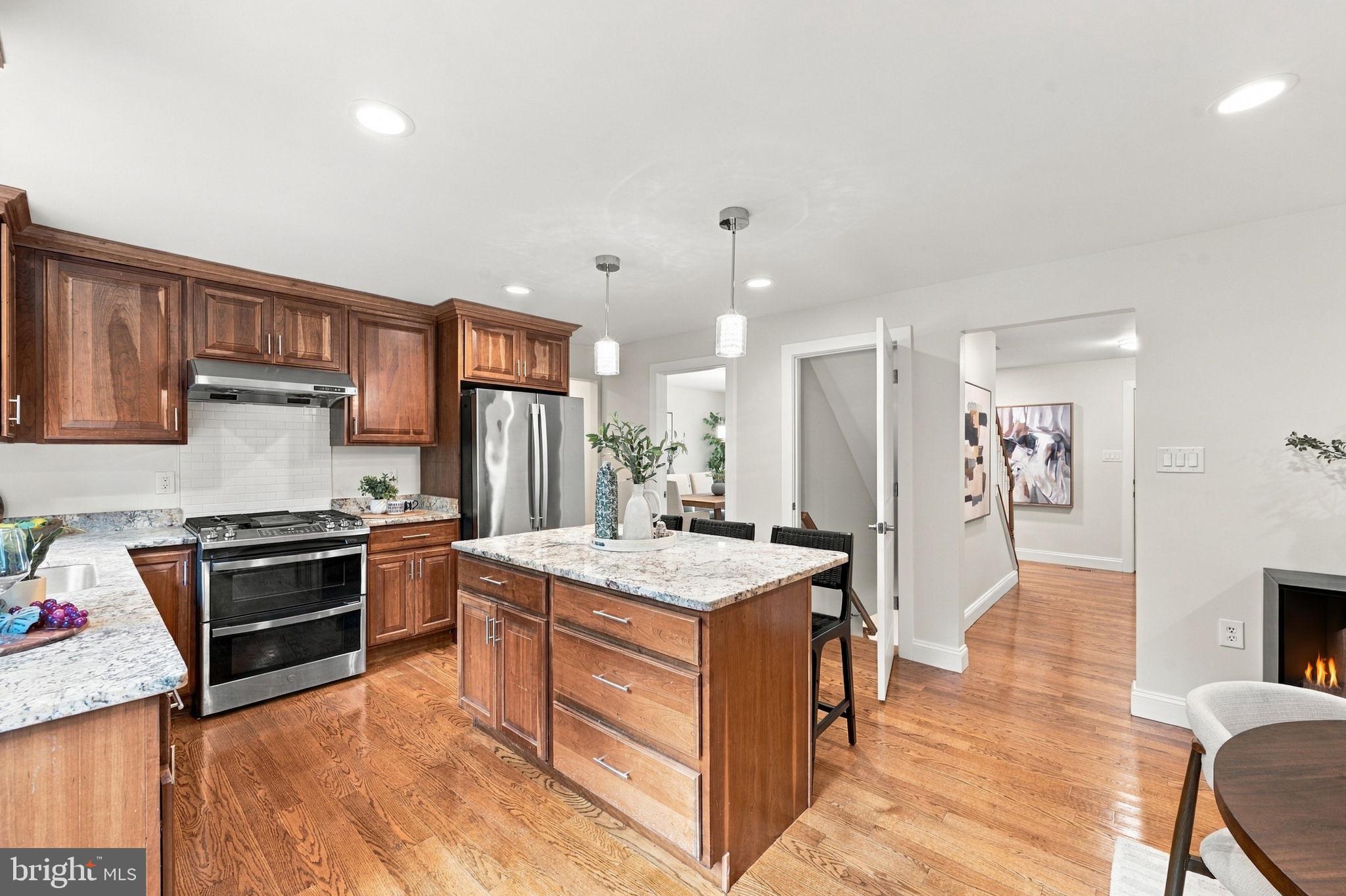 11231 Hunting Horn Lane Reston, VA 20191 - Photo 20 of 64 Gallery Image 20