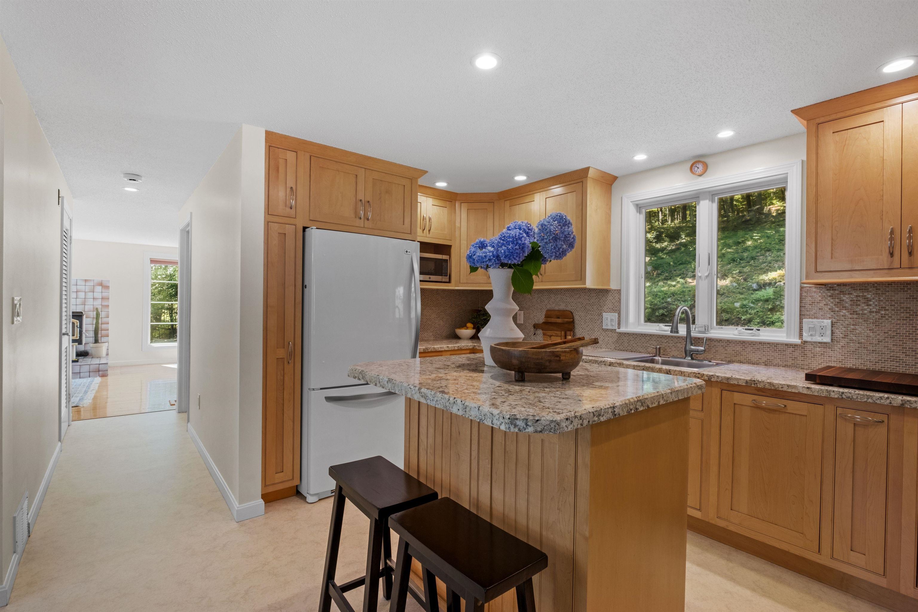 74 Woodhill Hooksett Road Bow, NH 03304 - Photo 20 of 37