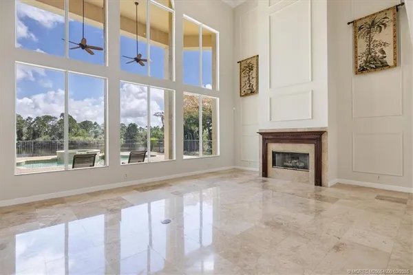a view of entryway