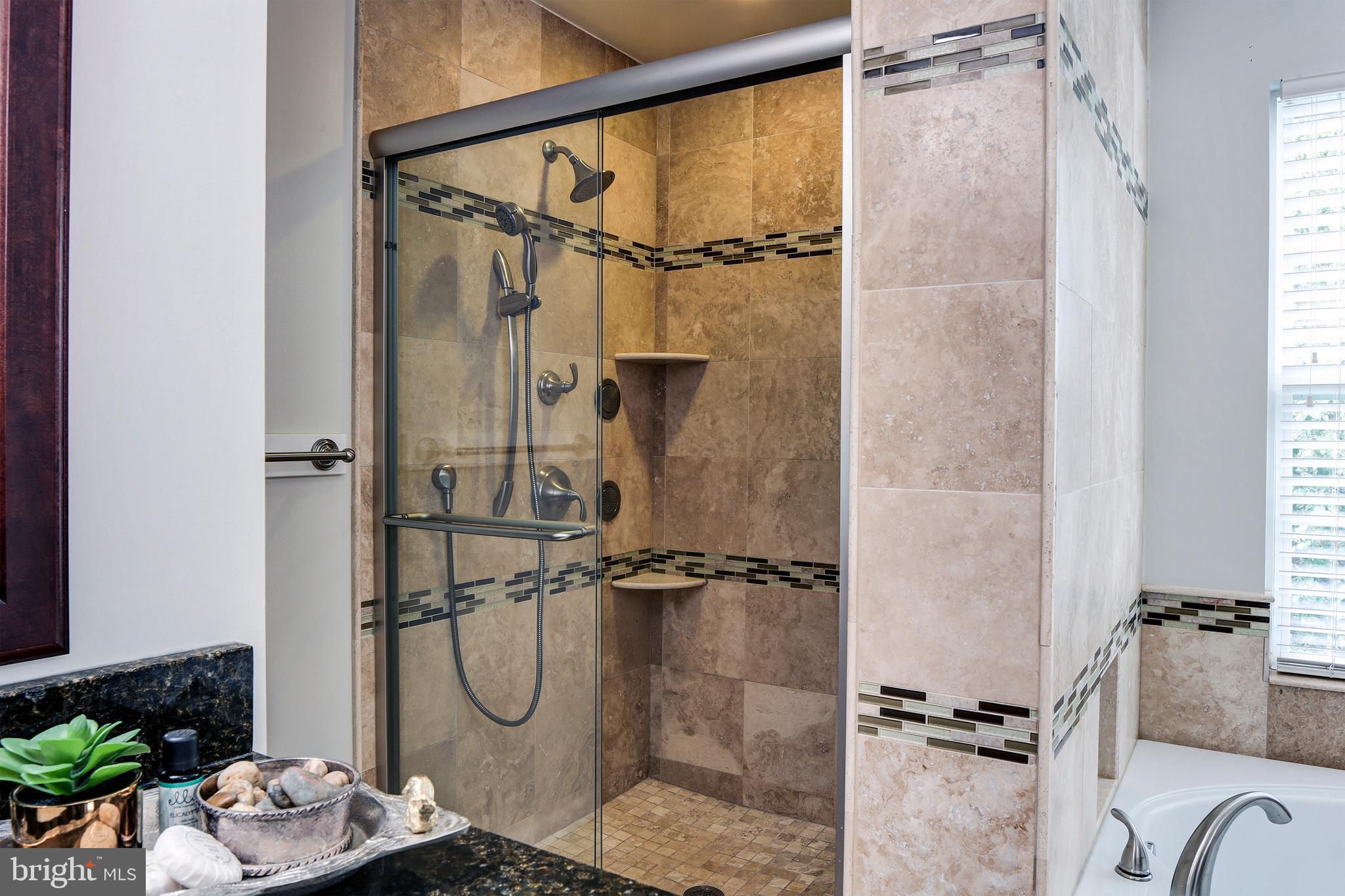 7653 Bear Forest Road Hanover, MD 21076 - Photo 19 of 36 Master bath