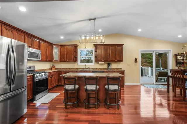 $449,900 | 4008 Crestwood Drive, Gibsonia, PA 15044