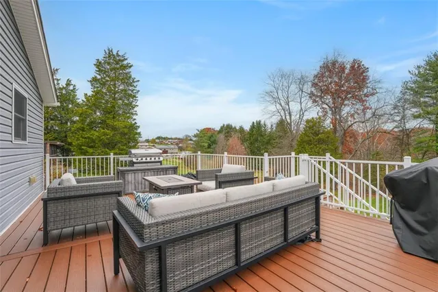 $449,900 | 4008 Crestwood Drive, Gibsonia, PA 15044