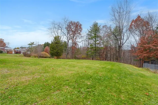 $449,900 | 4008 Crestwood Drive, Gibsonia, PA 15044