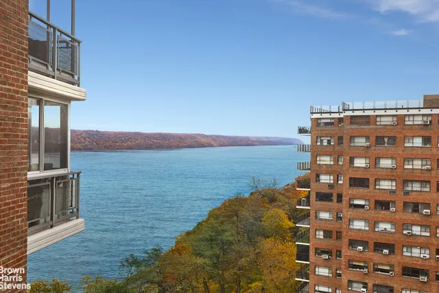 $250,000 | 2621 Palisade Avenue, Unit 10E | Spuyten Duyvil