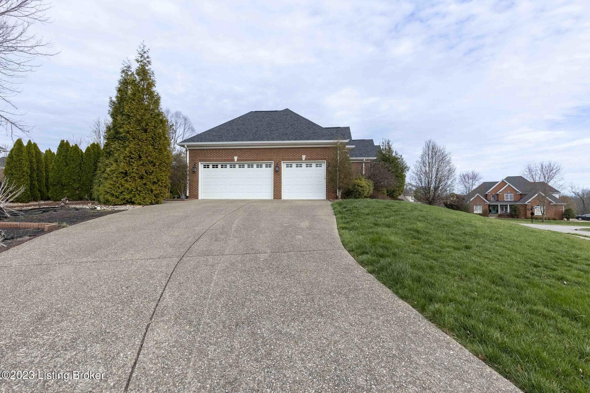 13400 Ridgemoor Drive Prospect, KY 40059 - Photo 53 of 57 D85066DA-0A3D-4956-B315-A39563C51E2B