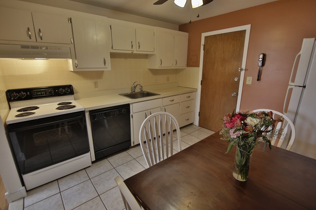 62 Purchase Street, Unit C8 Danvers, MA 01923 - Photo 5 of 15