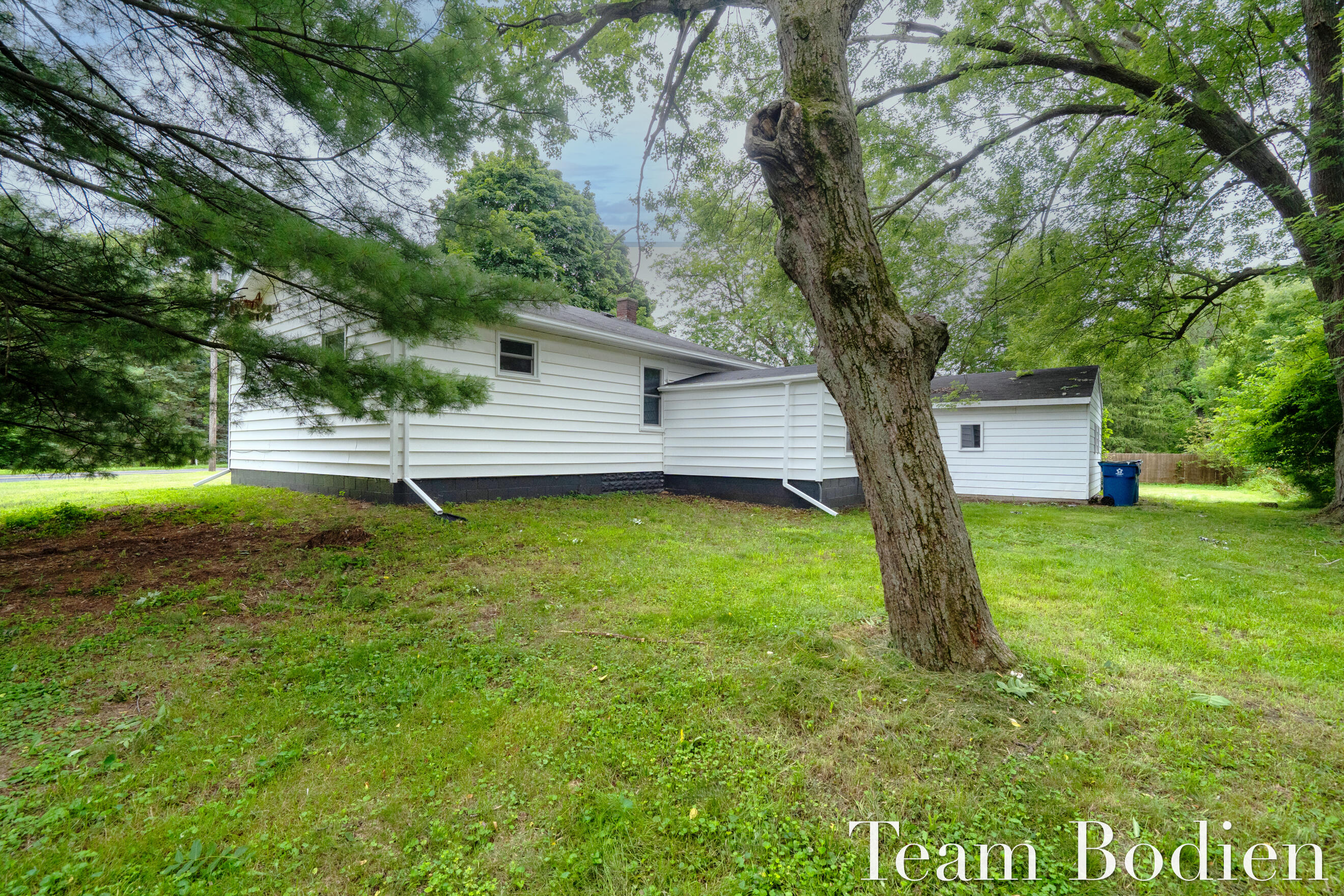 4115 Nazareth Road Kalamazoo, MI 49004 - Photo 9 of 29 DSC09356