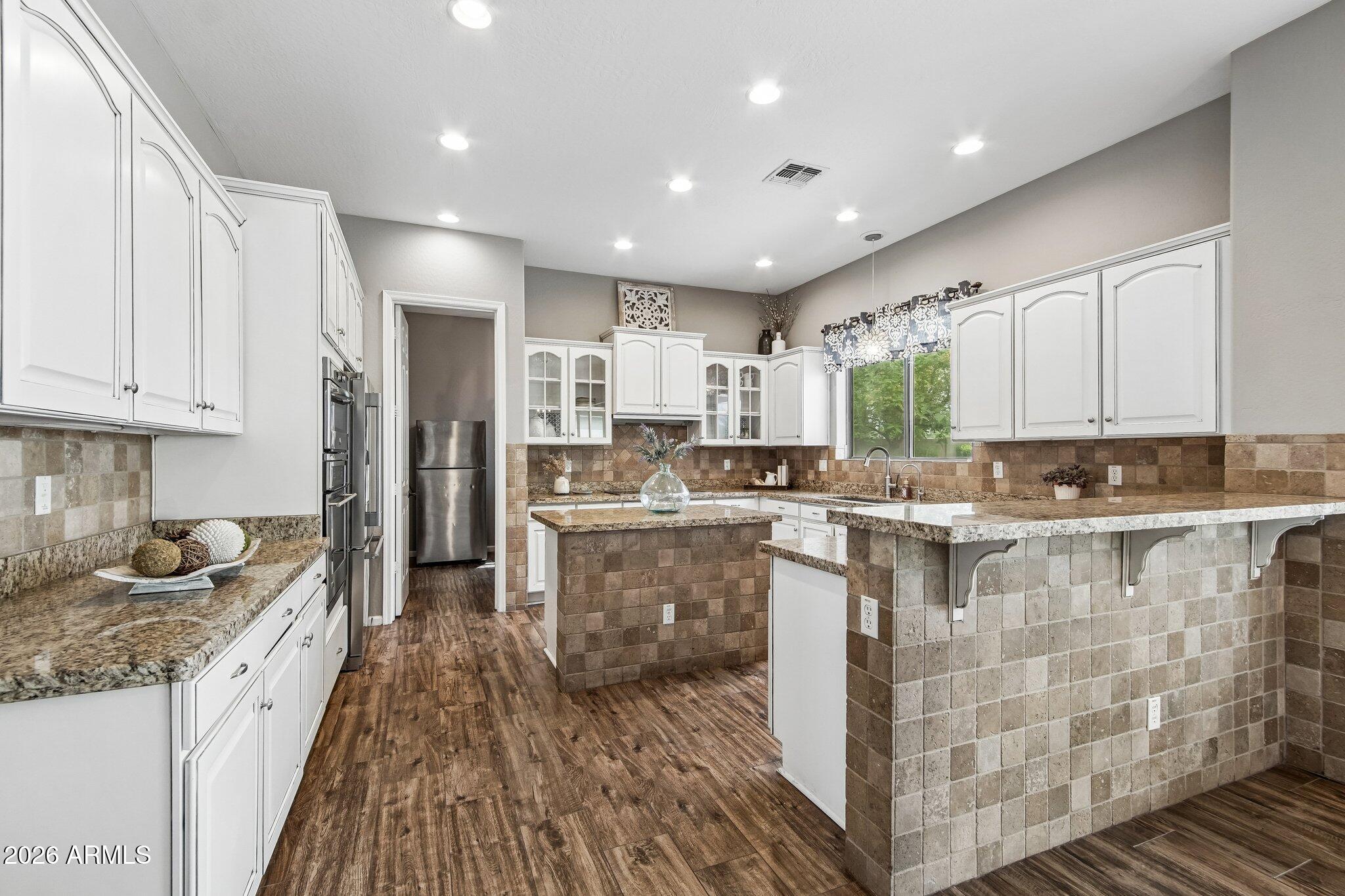 359 East Frances Lane Gilbert, AZ 85295 - Photo 11 of 45 7-web-or-mls-E Frances Ln-S0405-007