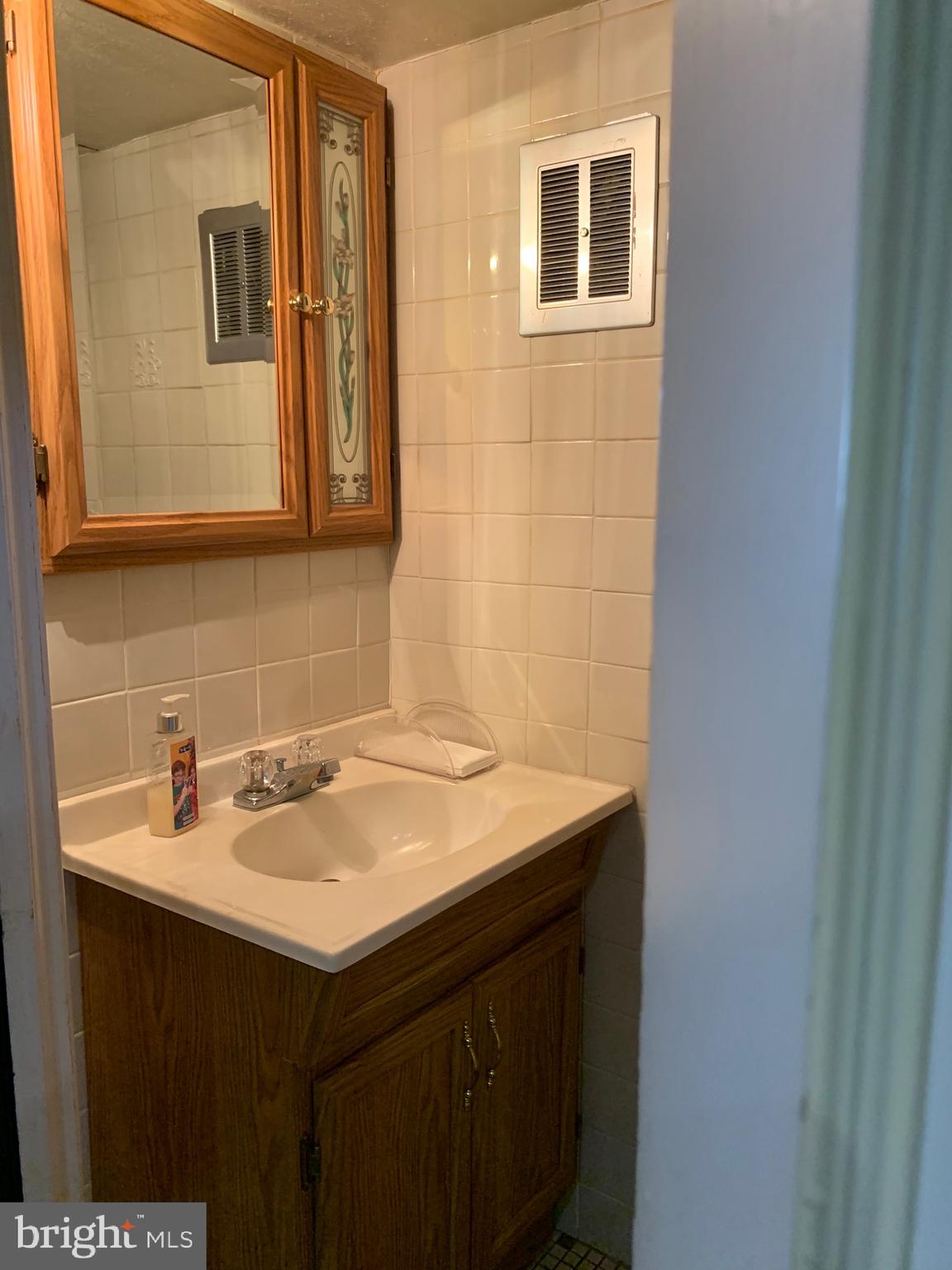 2759 Rhawn Street Philadelphia, PA 19152 - Photo 19 of 28 Gallery Image 19