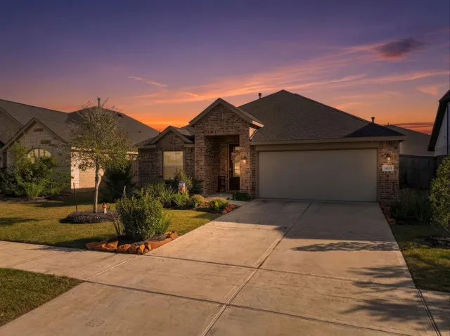 $360,000 | 31535 Beacon Cove Trail, Fulshear, TX 77441