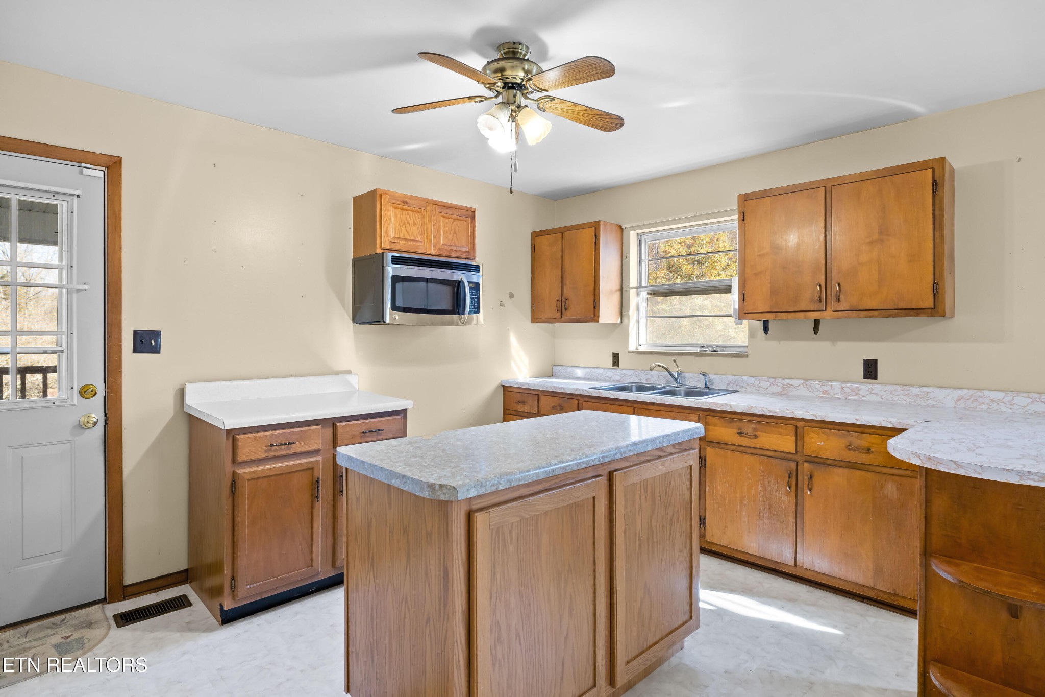 4462 Rocky Branch Road Walland, TN 37886 - Photo 10 of 37