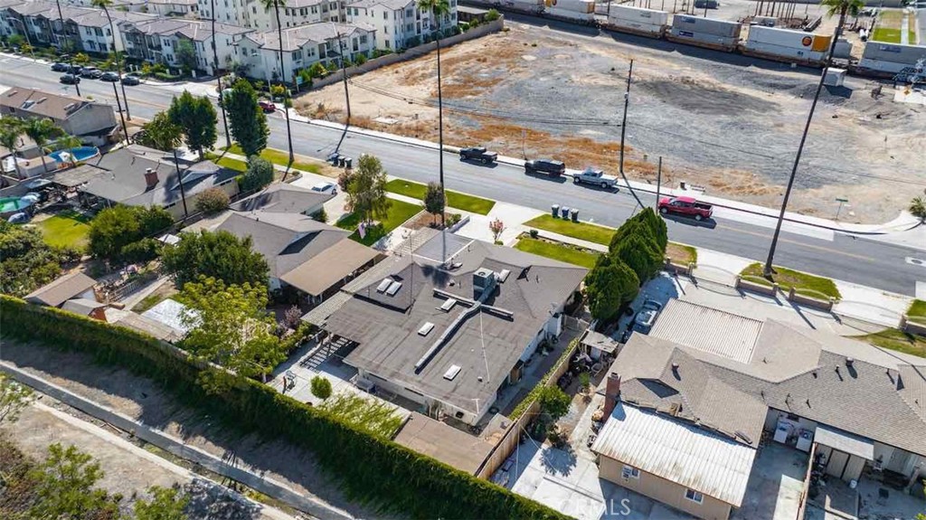 9279 Indiana Avenue Riverside, CA 92503 - Photo 11 of 49