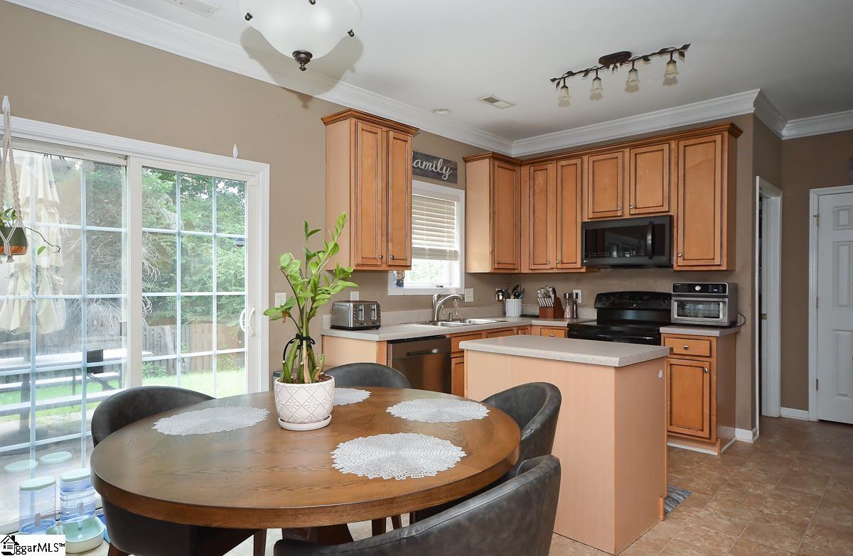 905 Morning Mist Lane Simpsonville, SC 29680 - Photo 4 of 33