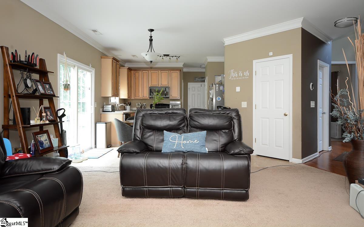 905 Morning Mist Lane Simpsonville, SC 29680 - Photo 7 of 33
