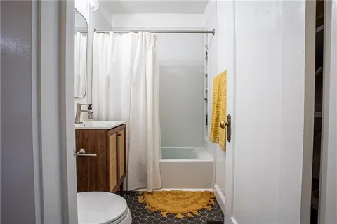 $325,000 | 6135 Holmes Street, Kansas City, MO 64110