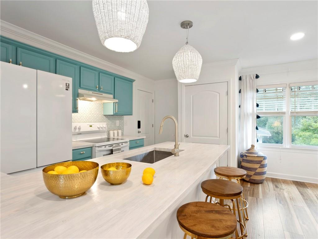 325 Sinclair Avenue Northeast Atlanta, GA 30307 - Photo 3 of 29