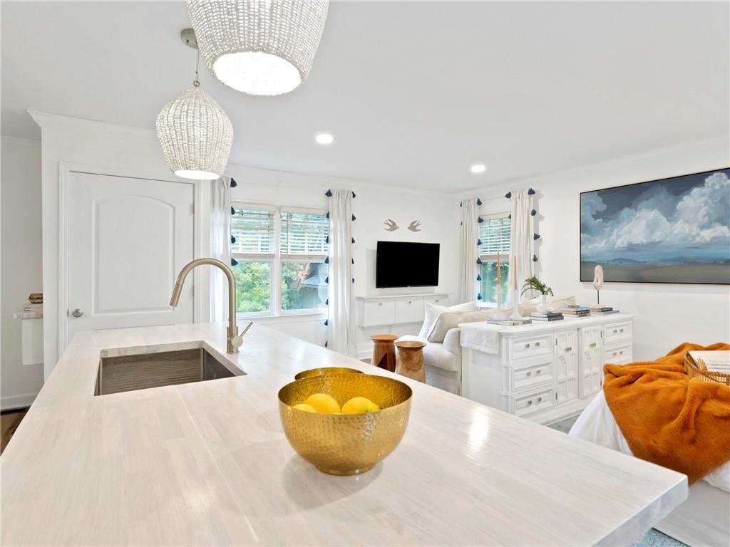 325 Sinclair Avenue Northeast Atlanta, GA 30307 - Photo 5 of 29