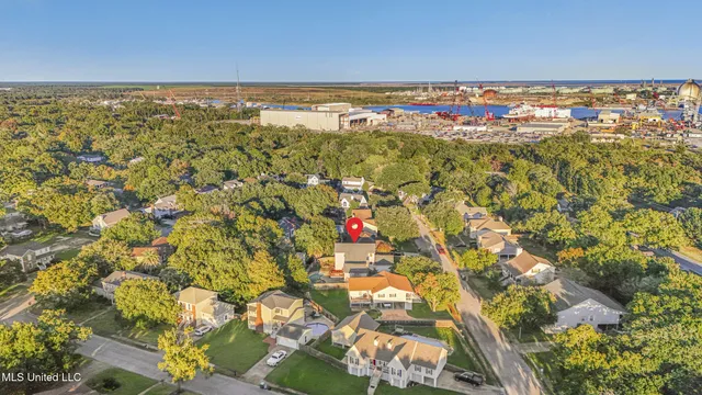 $319,000 | 4409 Shadow Wood Circle, Pascagoula, MS 39581