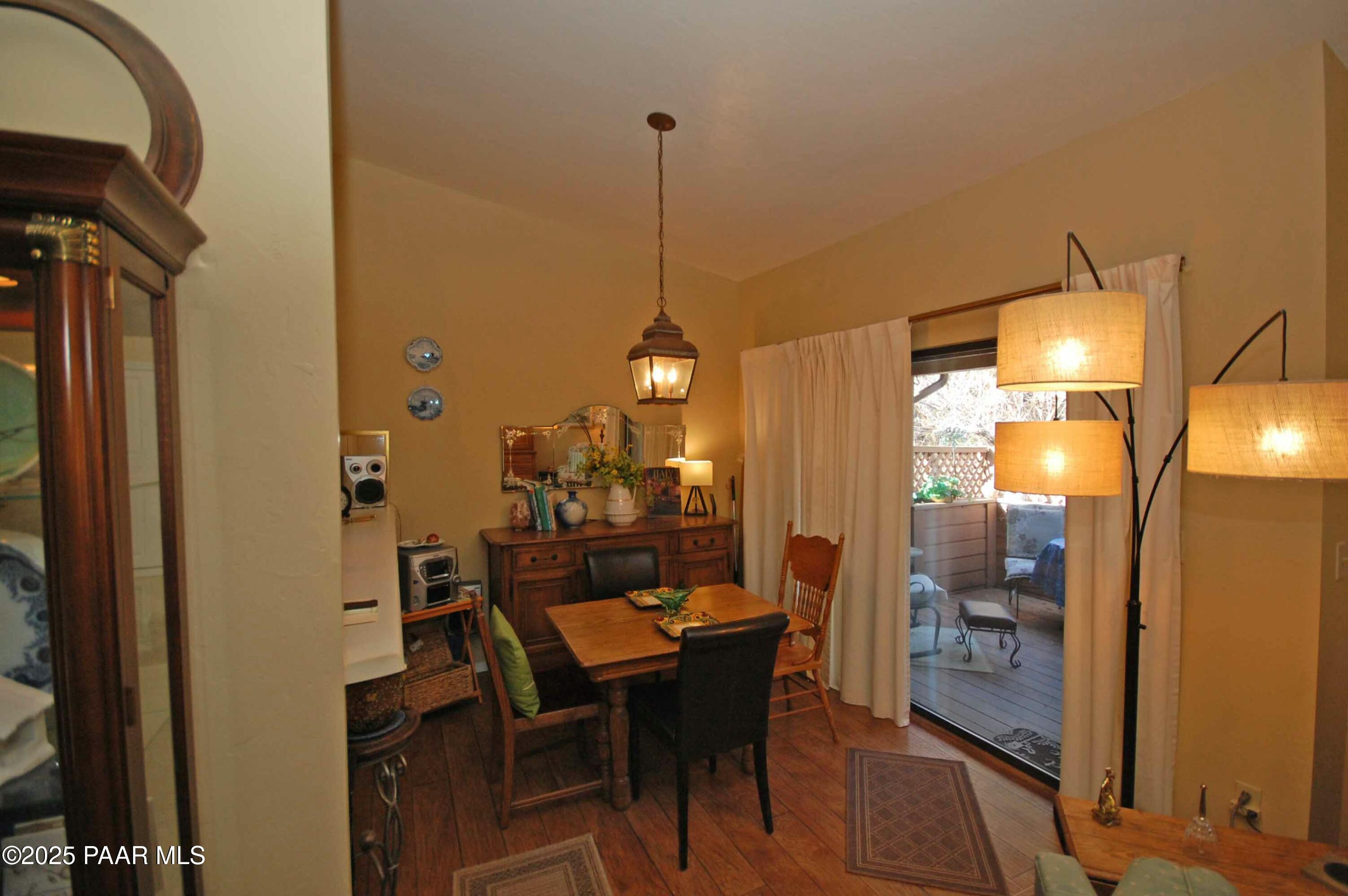 906 Old Stage Road Prescott, AZ 86303 - Photo 7 of 17 Dining