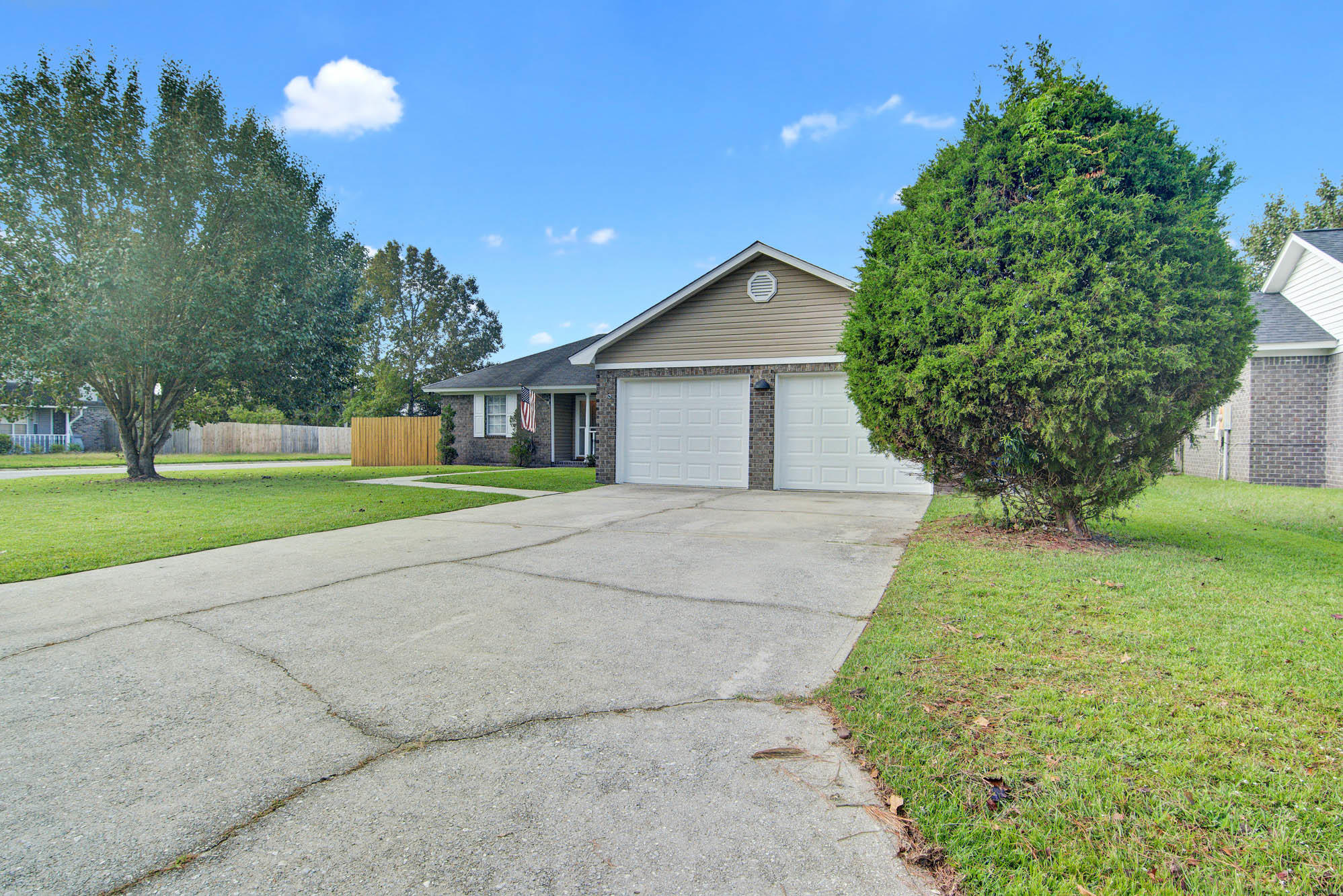 7701 Buck Pond Road North Charleston, SC 29418 - Photo 3 of 22 Front Right