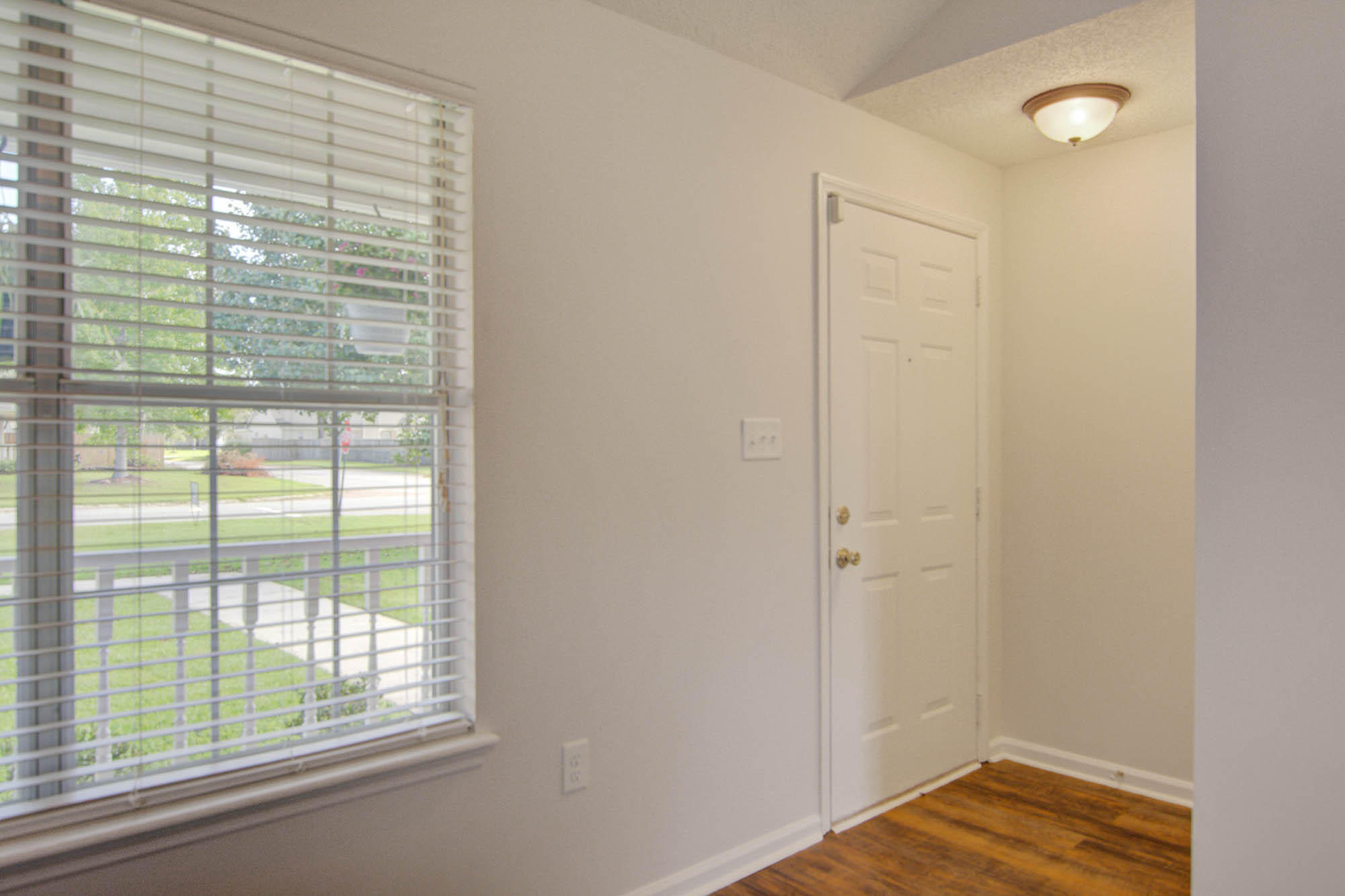 7701 Buck Pond Road North Charleston, SC 29418 - Photo 6 of 22 Entry Way