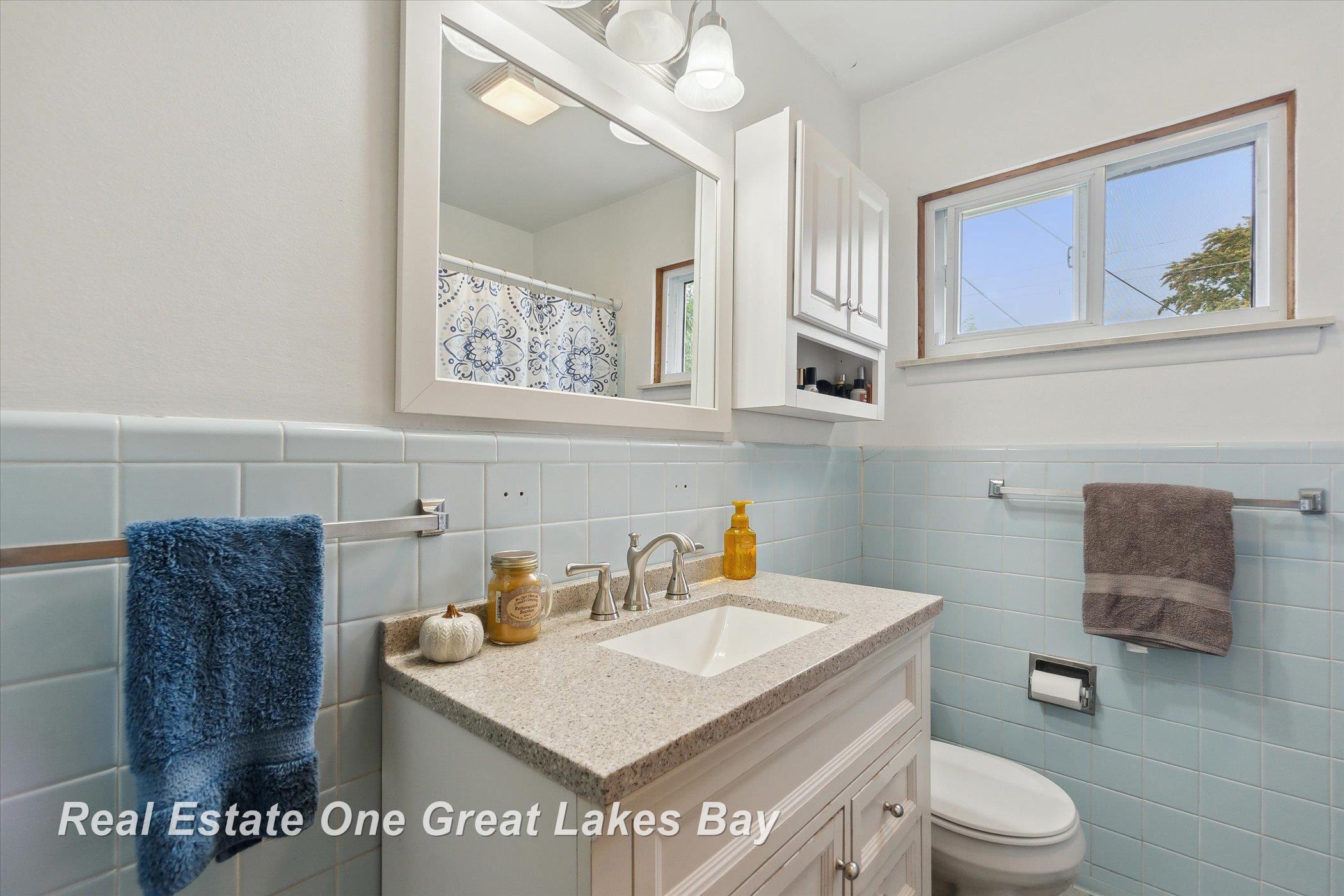 2270 Anderson Road Saginaw, MI 48603 - Photo 15 of 26 50181514-0eca9901-2ad6-4b49-8ea5-8ce2097d8173.JPG