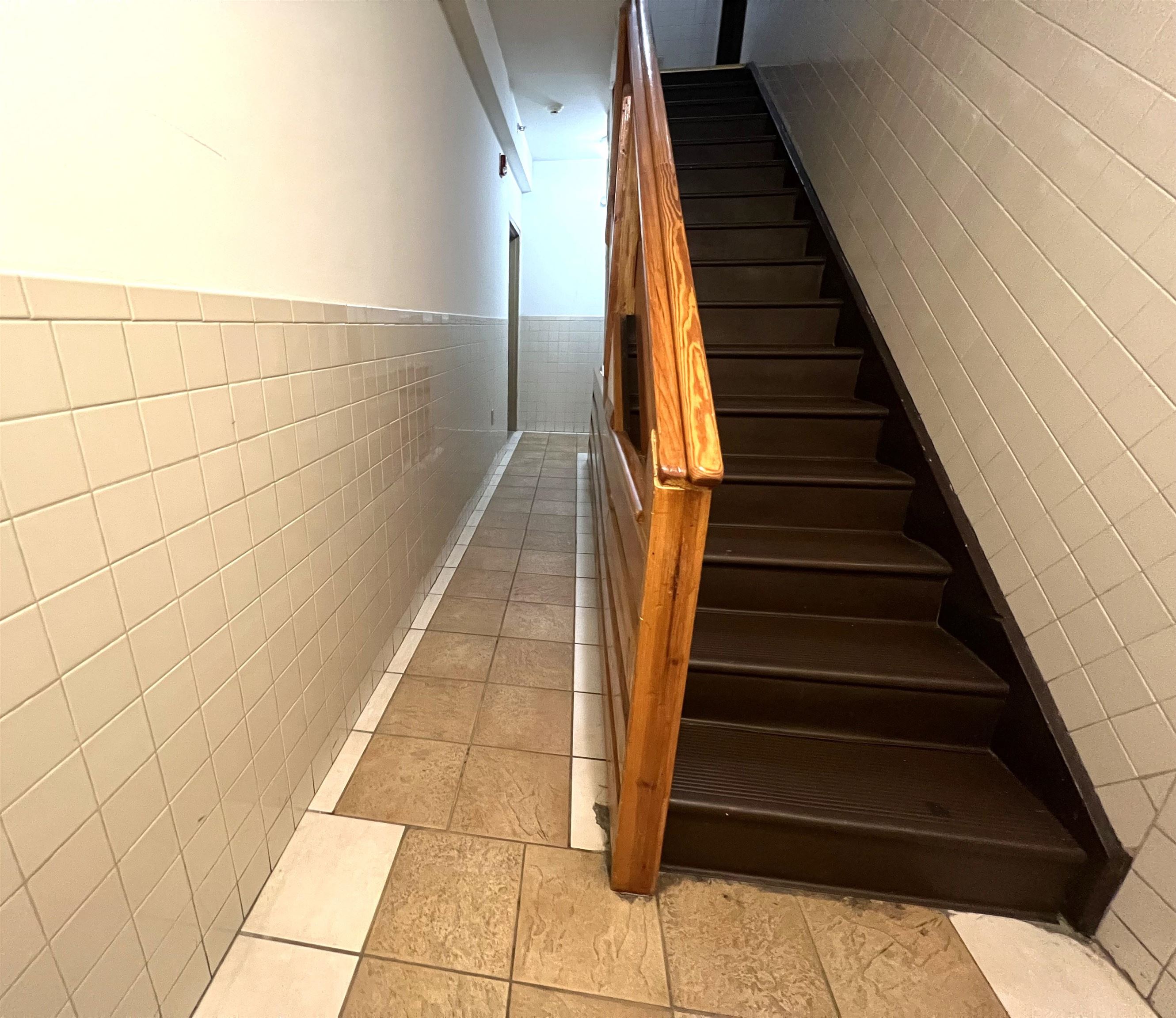 1409 Grand Street, Unit 1 Hoboken, NJ 07030 - Photo 3 of 9