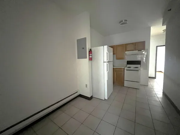 $2,100 | 1409 Grand Street, Unit 1, Hoboken, NJ 07030