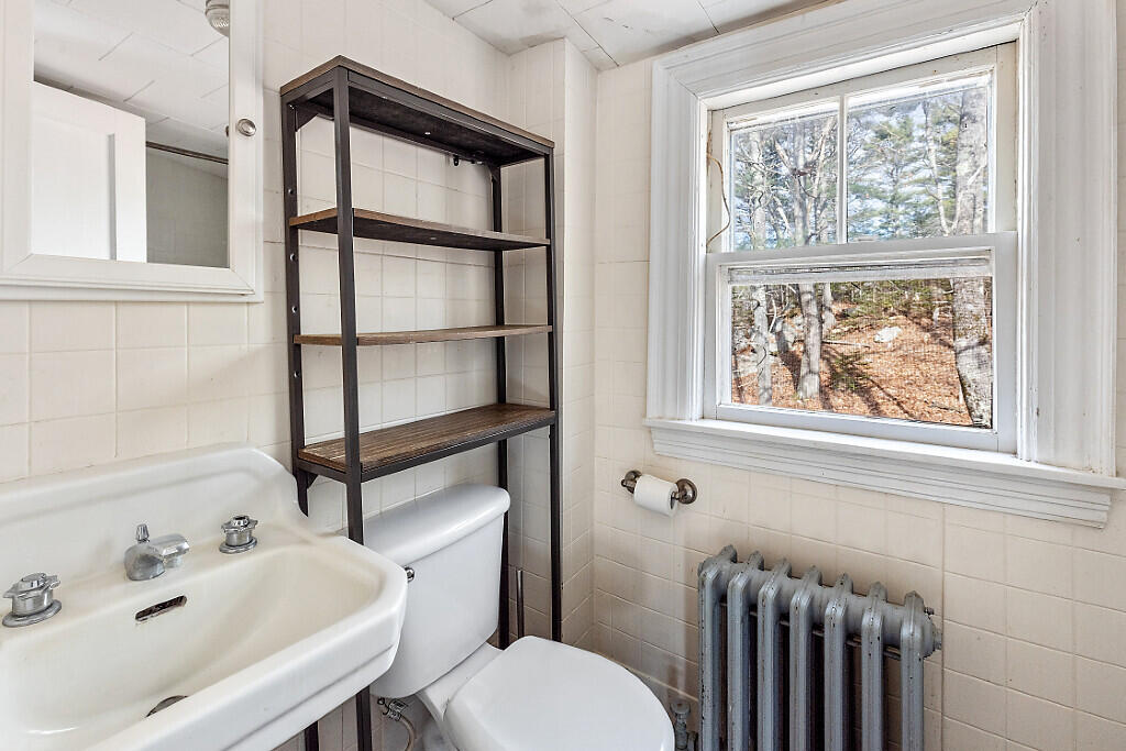 54 Old Sheepscot Road Wiscasset, ME 04578 - Photo 15 of 40 33_BP5A0036_DxO_mls