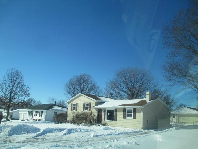 13610 137th Street West Taylor Ridge, IL 61284 - Photo 1 of 10