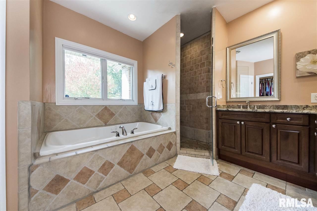 7316 South Ridgebrook Drive Mapleton, IL 61547 - Photo 18 of 36