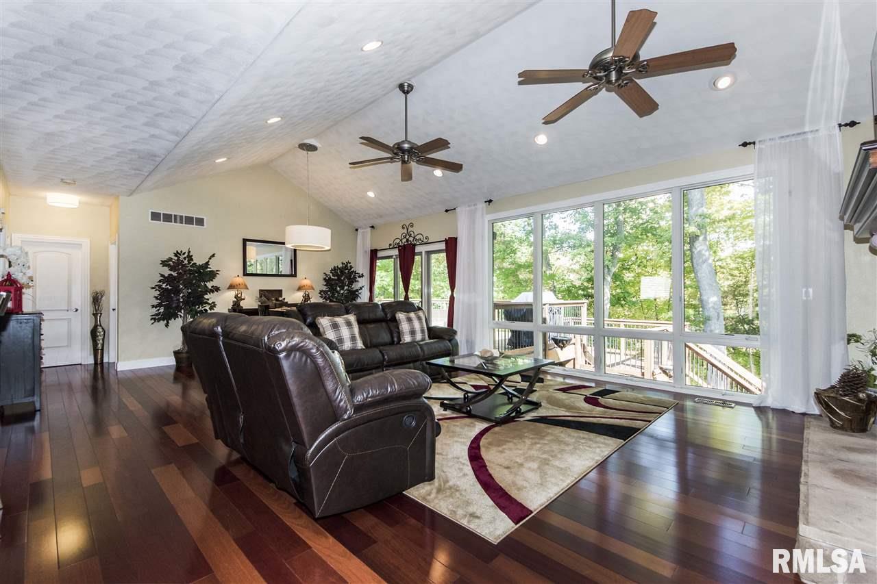 7316 South Ridgebrook Drive Mapleton, IL 61547 - Photo 7 of 36
