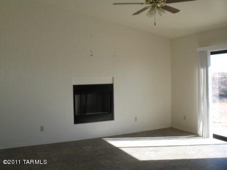 365 Meteoro Court Rio Rico, AZ 85648 - Photo 6 of 19