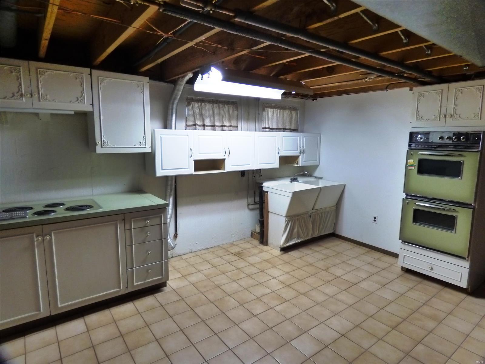 14320 Ladue Road Chesterfield, MO 63017 - Photo 38 of 46