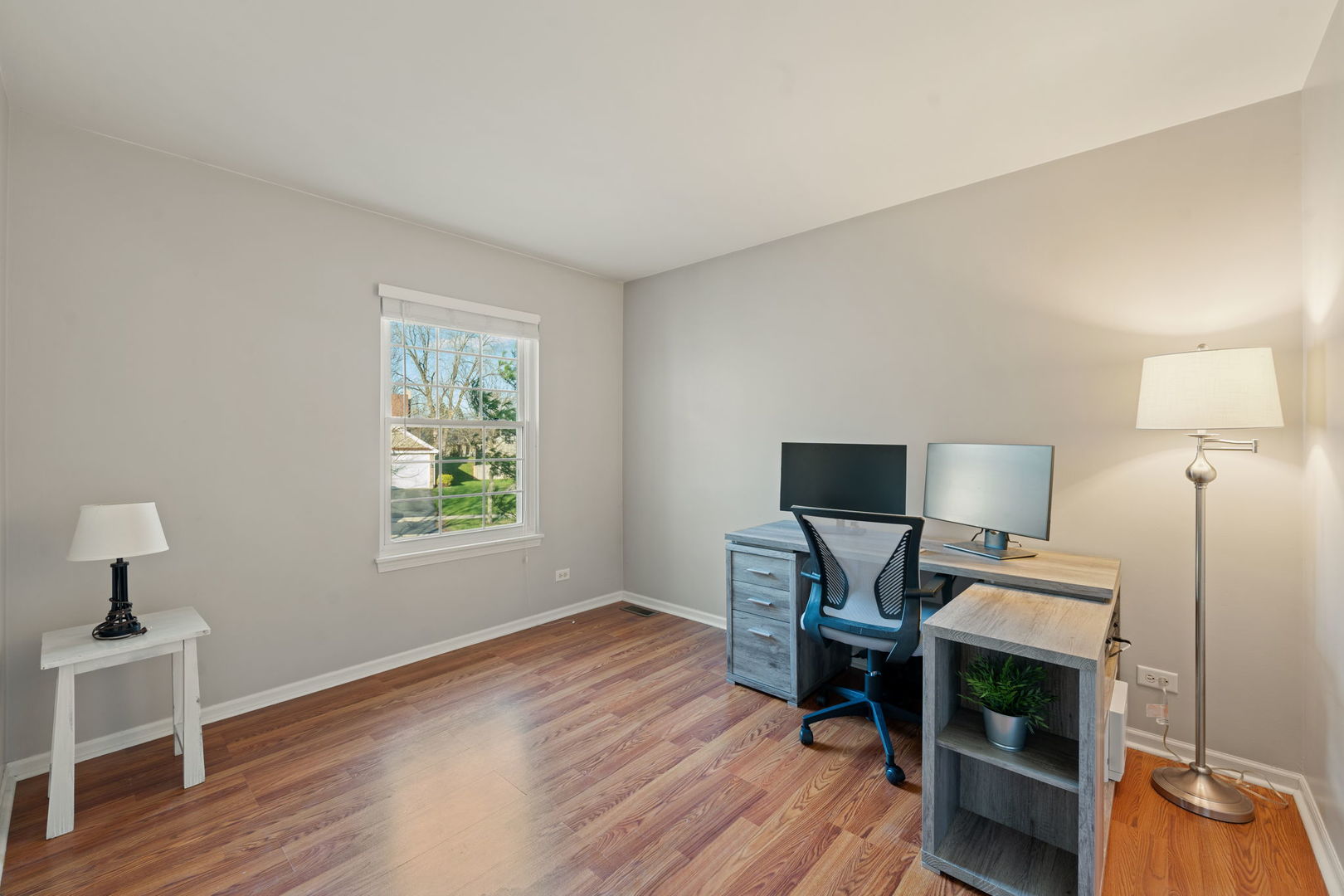 5462 Ridge Crossing Hanover Park, IL 60133 - Photo 17 of 41 Gallery Image 17