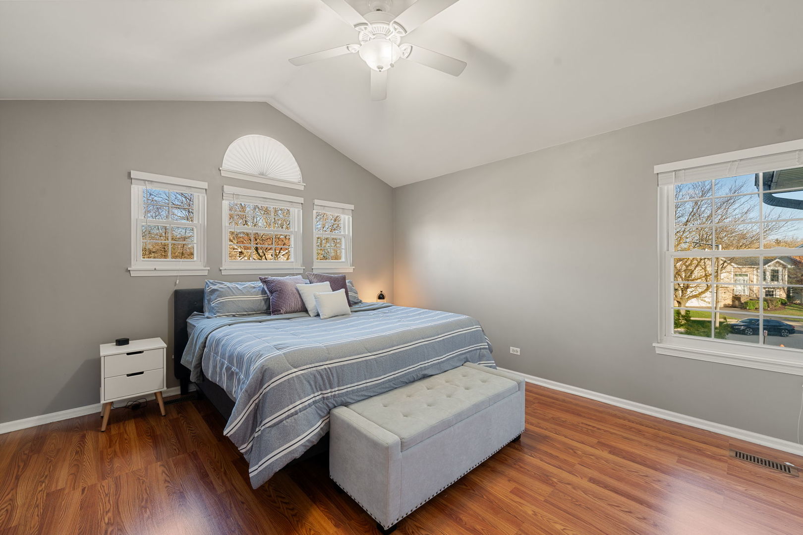 5462 Ridge Crossing Hanover Park, IL 60133 - Photo 18 of 41 Gallery Image 18