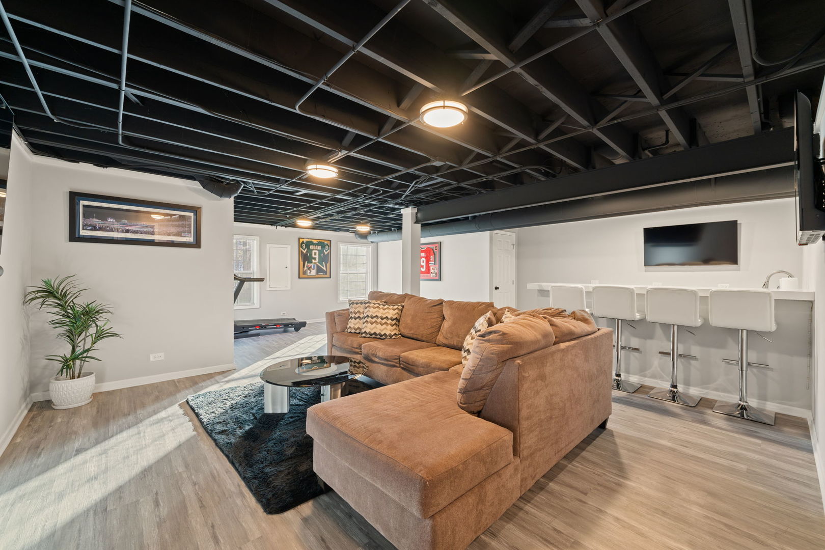 5462 Ridge Crossing Hanover Park, IL 60133 - Photo 24 of 41 Gallery Image 24