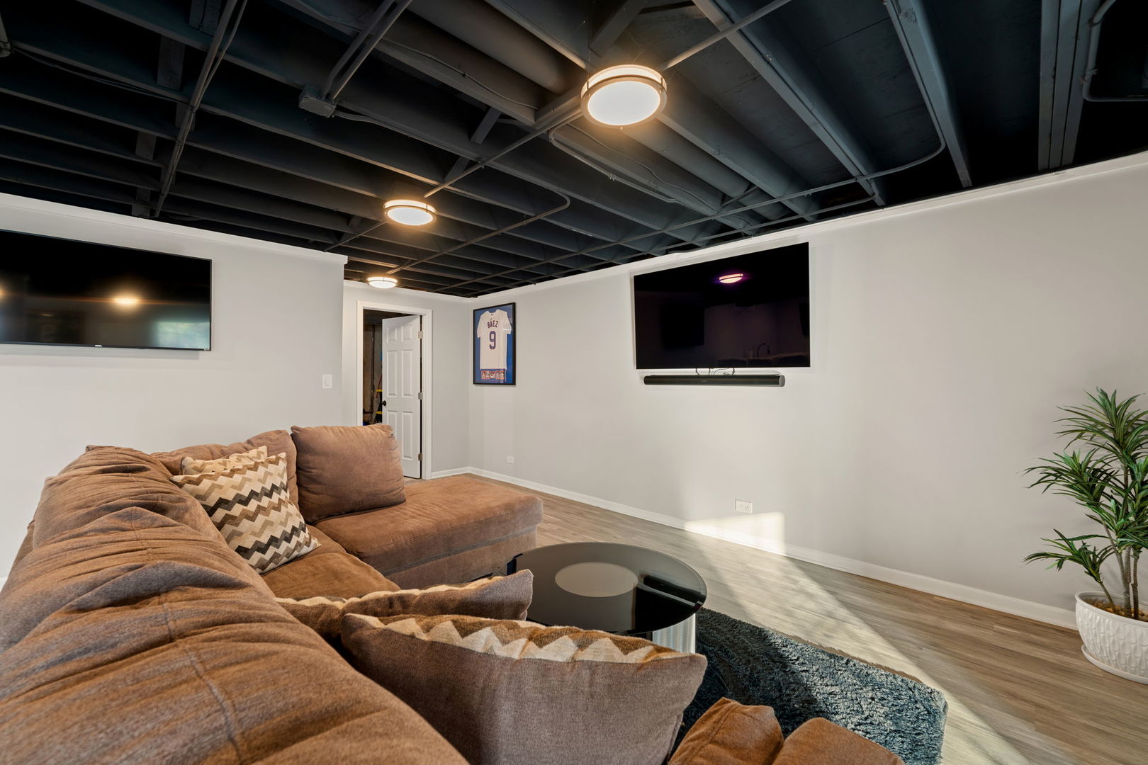 5462 Ridge Crossing Hanover Park, IL 60133 - Photo 25 of 41 Gallery Image 25