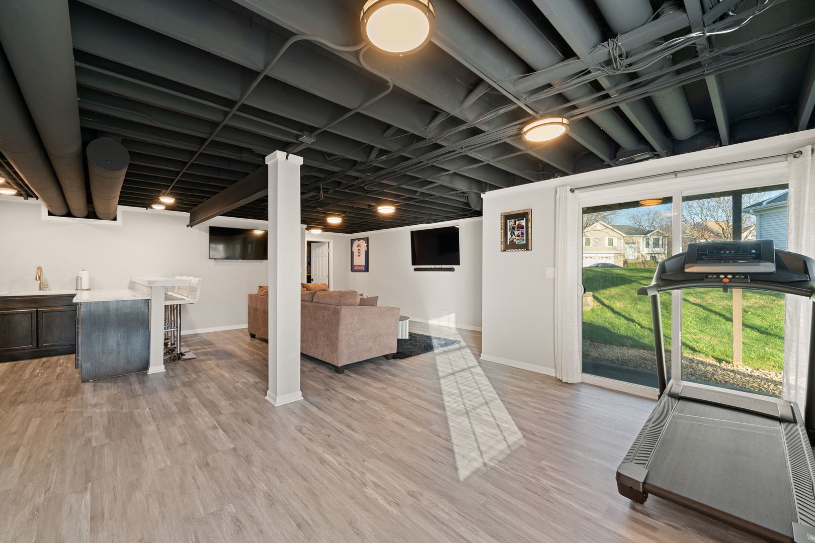 5462 Ridge Crossing Hanover Park, IL 60133 - Photo 27 of 41 Gallery Image 27