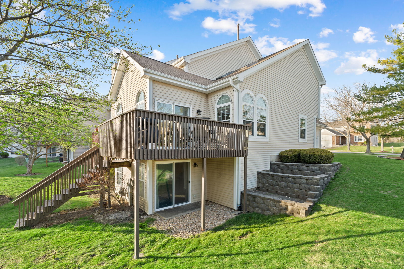 5462 Ridge Crossing Hanover Park, IL 60133 - Photo 34 of 41 Gallery Image 34