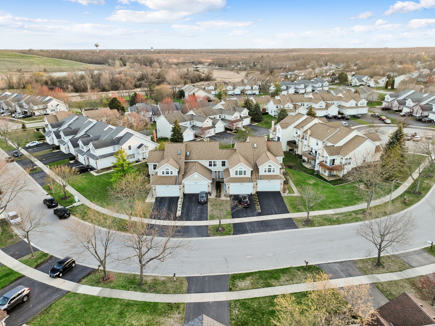 5462 Ridge Crossing Hanover Park, IL 60133 - Photo 37 of 41 Gallery Image 37