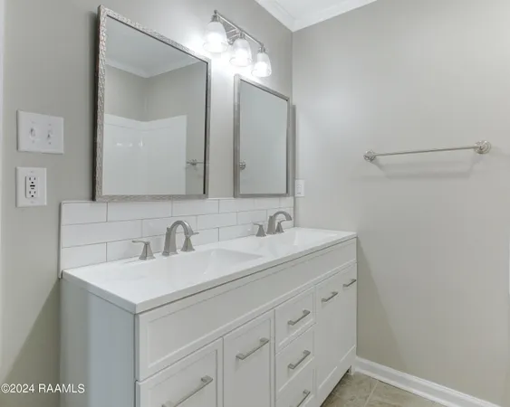 $2,000 | 113 Montgomery Drive, Lafayette, LA 70506