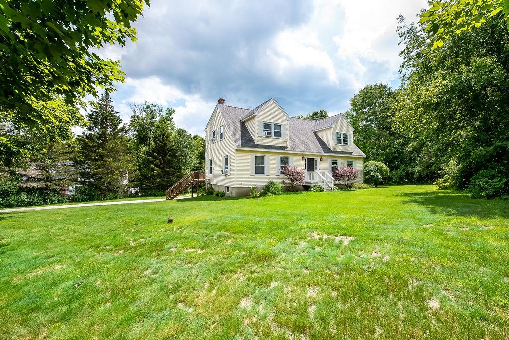 569 Post Road Greenland, NH 03840 - Photo 3 of 27 Gallery Image 3