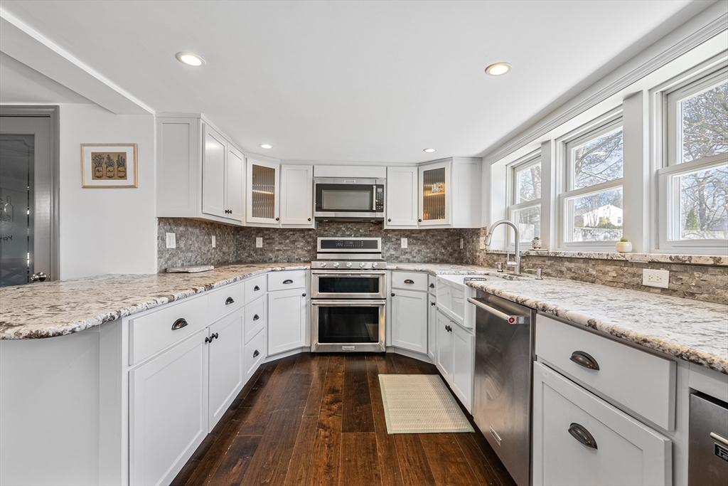 206 Burroughs Road Braintree, MA 02184 - Photo 17 of 41 Gallery Image 17