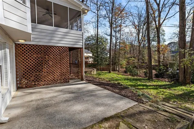 $650,000 | 6304 Broomsedge Trail Northwest, Peachtree Corners, GA 30092