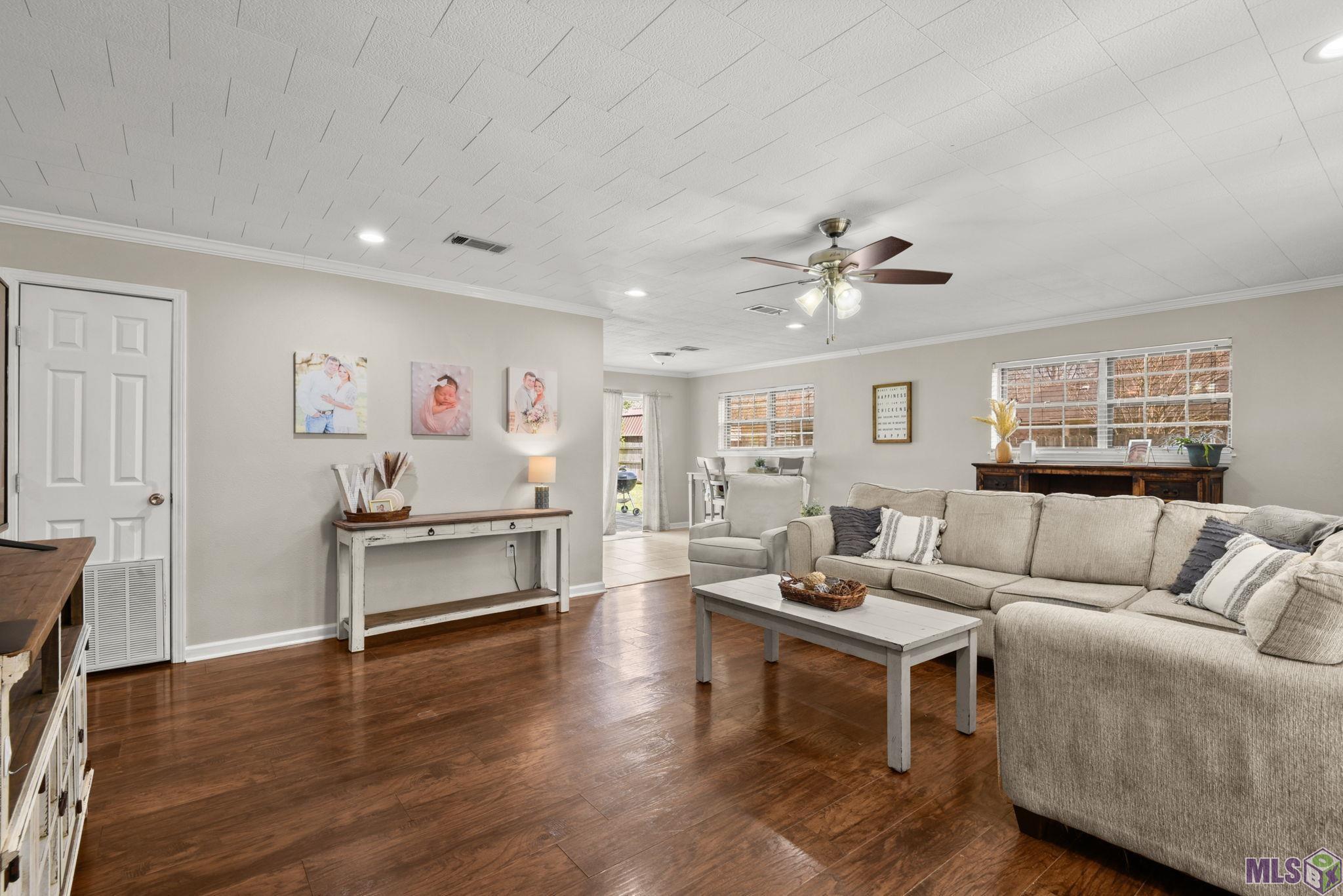 8689 Remington Road Denham Springs, LA 70706 - Photo 5 of 23