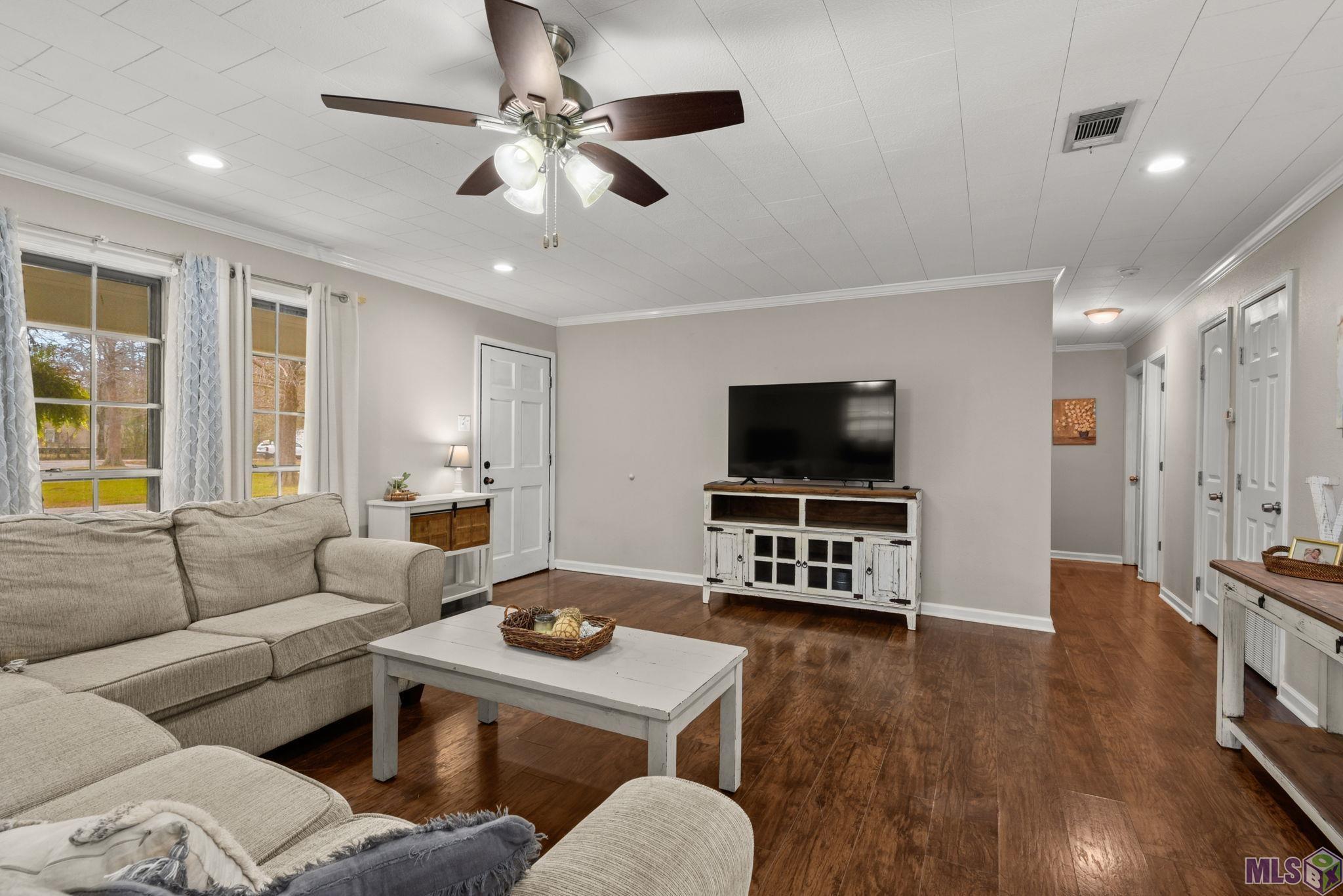 8689 Remington Road Denham Springs, LA 70706 - Photo 7 of 23