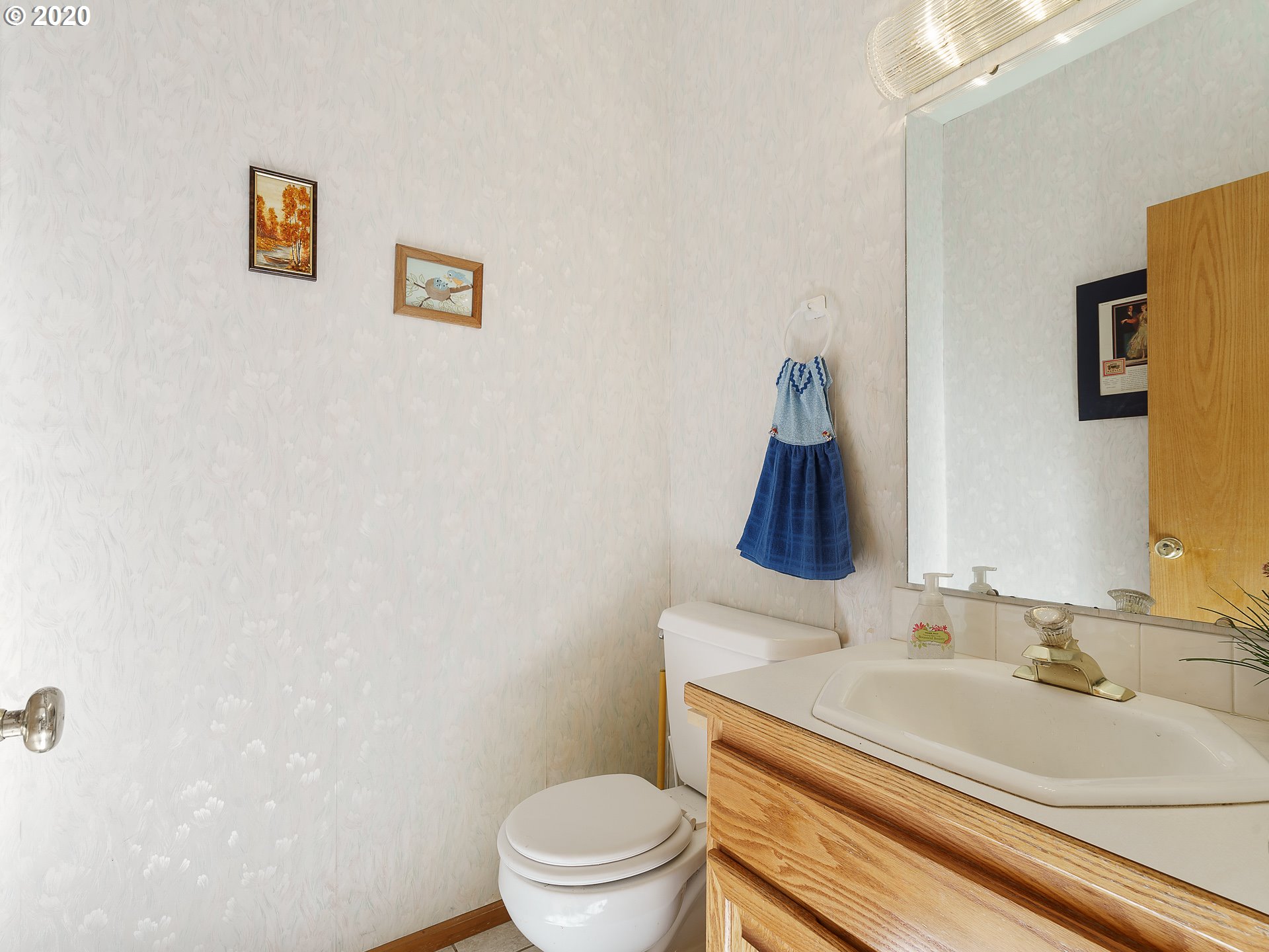 1102 West D Street Springfield, OR 97477 - Photo 12 of 32